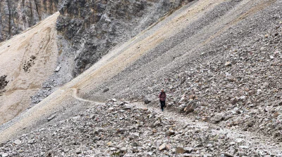 Wandern im Gebirge — Stärke und Wachstum